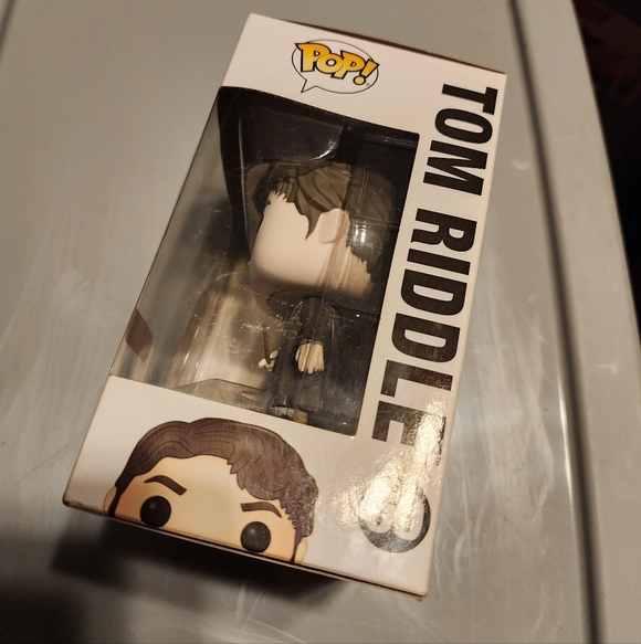 Target Exclusive Tom Riddle Funko Pop Figure #60 - Picture 4 of 7